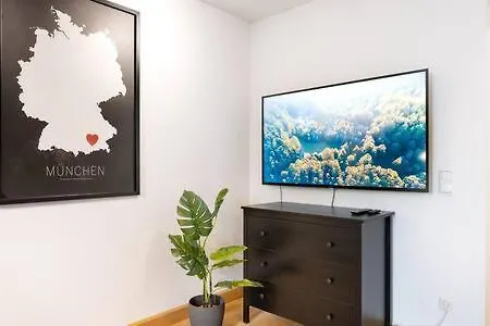 Marienplatz Apartment 2 Bedrooms Living Room Kitchen Monaco di Baviera